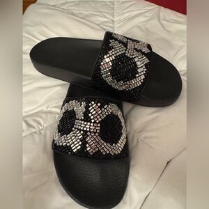 Ferragamo “groove” sandal/slides size 8